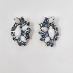 VINTAGE BLUE AND WHITE RINESTONE EARINGS